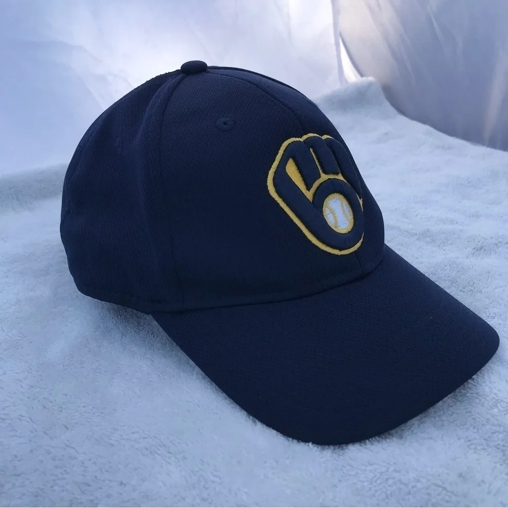 OC Sports - MLB Milwaukee Brewers Adjustable Baseball Cap